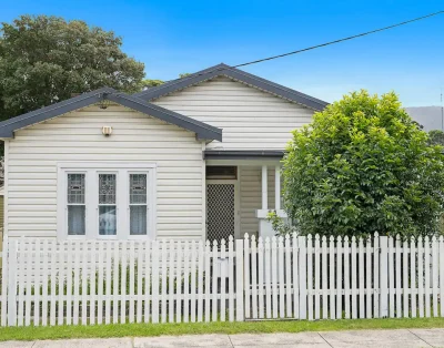 Spacious 3BR House near Figtree Grove – 8mins walk